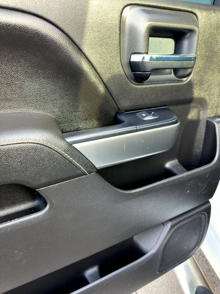 Chevrolet Silverado 1500 4WD Crew Cab 143.5" LT w/1LT 2018