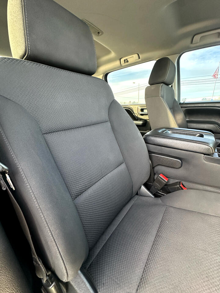 Chevrolet Silverado 1500 4WD Crew Cab 143.5" LT w/1LT 2018