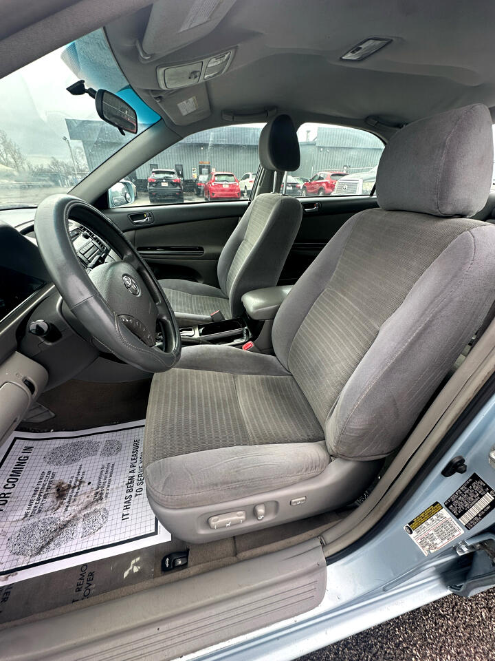 Toyota Camry 4dr Sdn LE V6 Auto (Natl) 2006