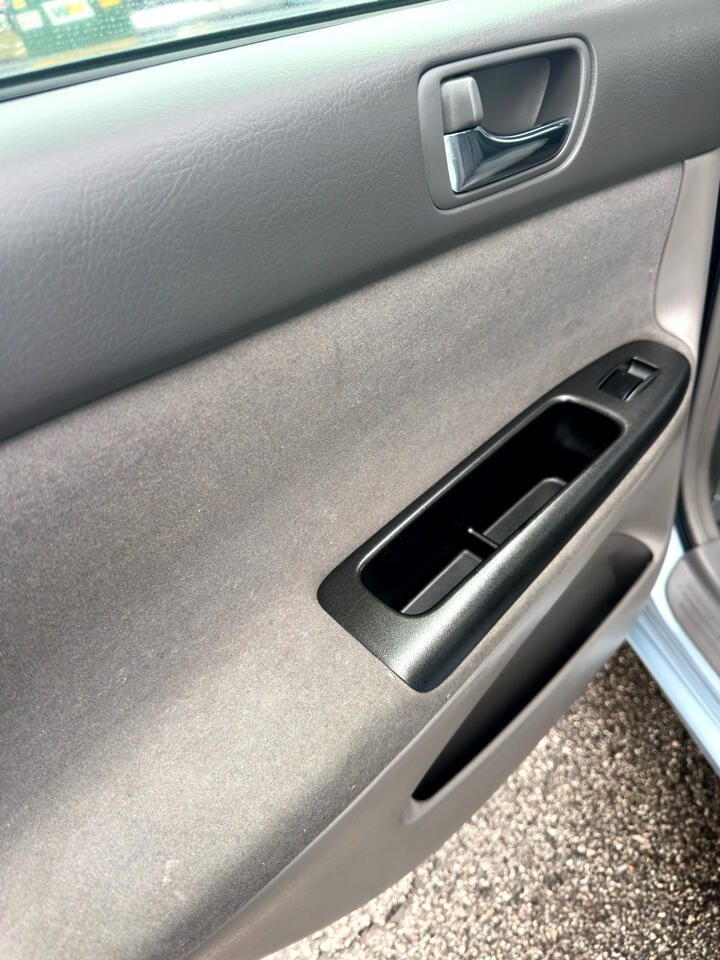 Toyota Camry 4dr Sdn LE V6 Auto (Natl) 2006