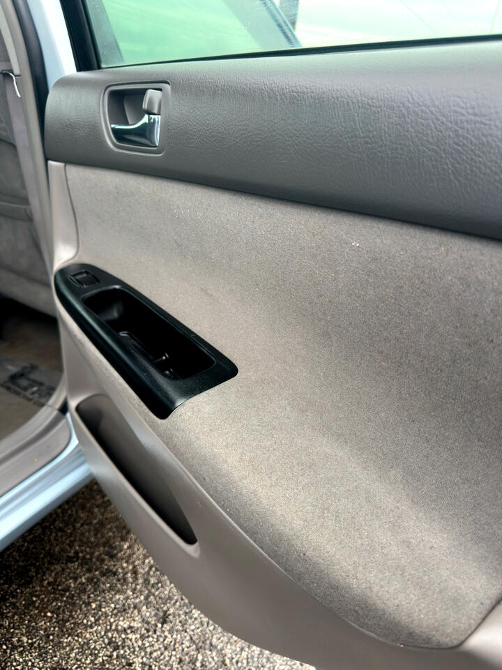 Toyota Camry 4dr Sdn LE V6 Auto (Natl) 2006