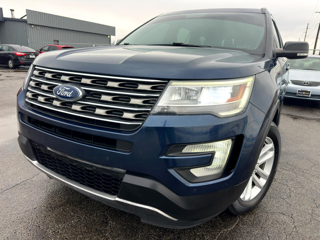 Ford Explorer XLT FWD 2017