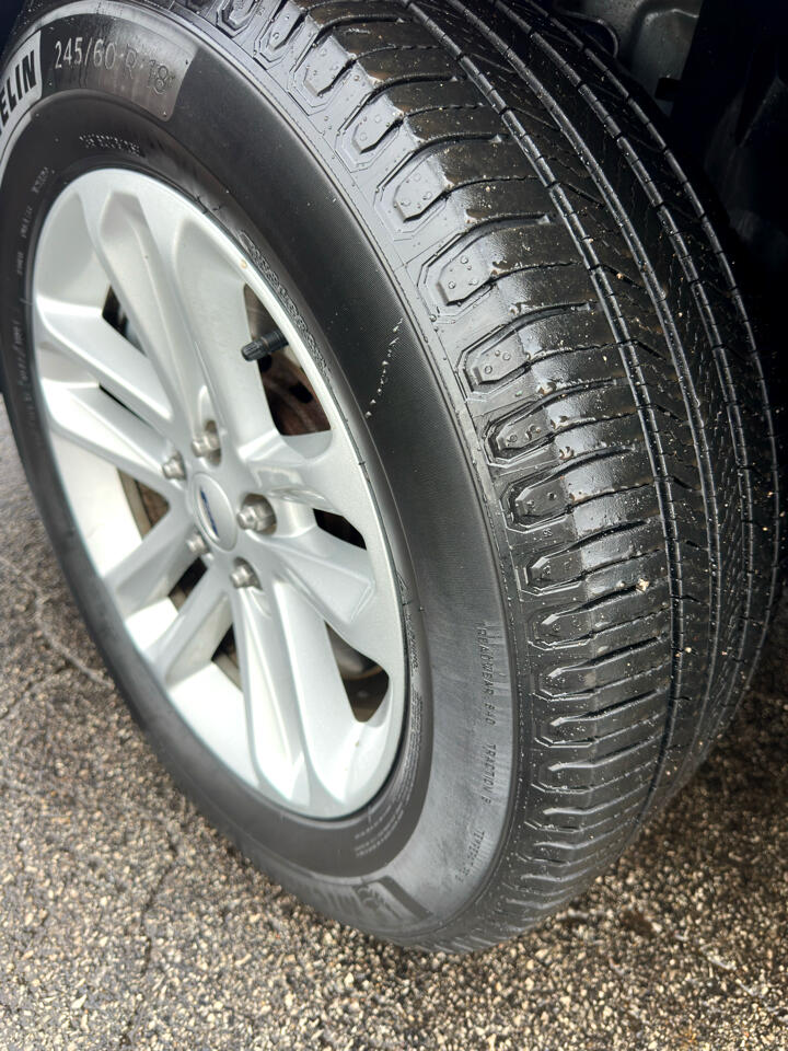 Ford Explorer XLT FWD 2017