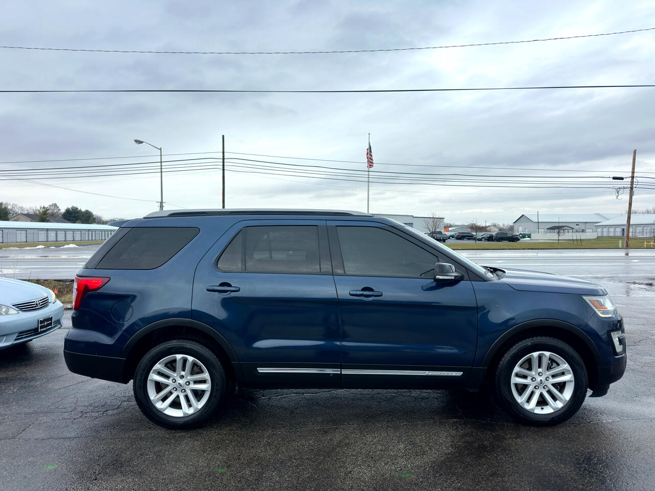 Ford Explorer XLT FWD 2017