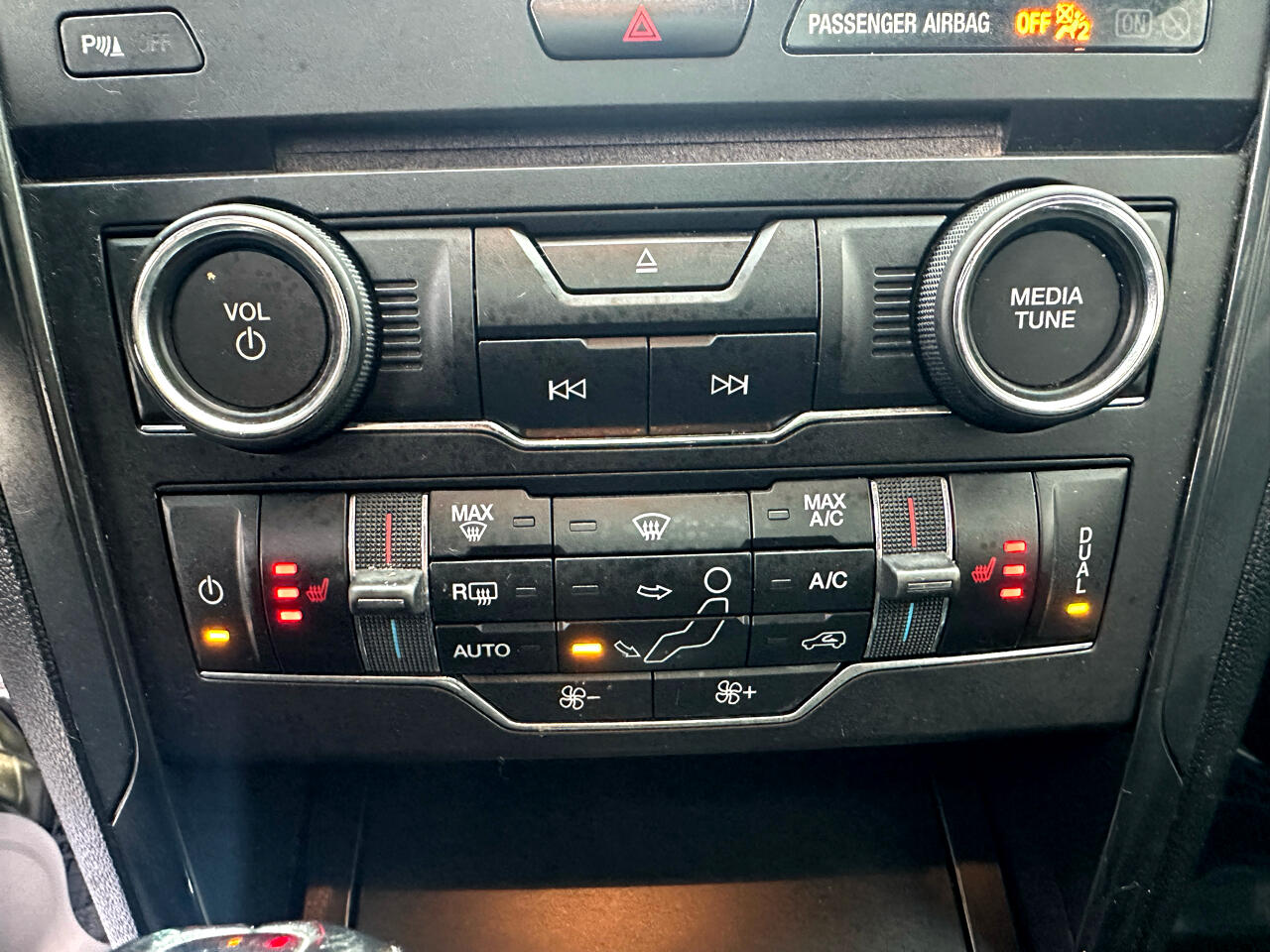 Ford Explorer XLT FWD 2017