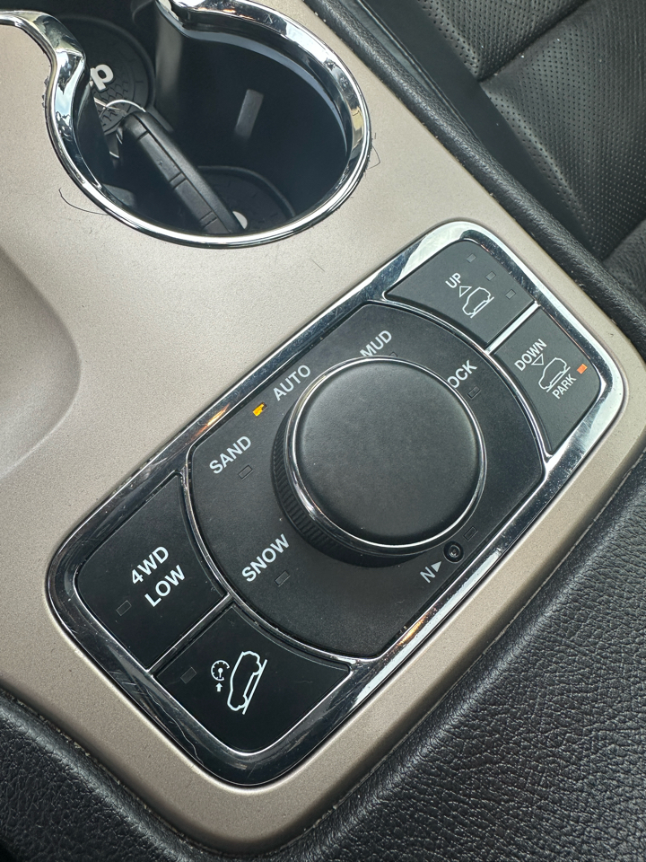 Jeep Grand Cherokee 4WD 4dr Summit 2014