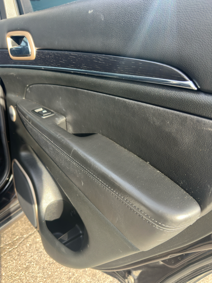 Jeep Grand Cherokee 4WD 4dr Summit 2014