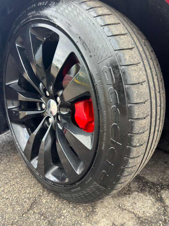 Dodge Charger 4dr Sdn SRT8 RWD 2012