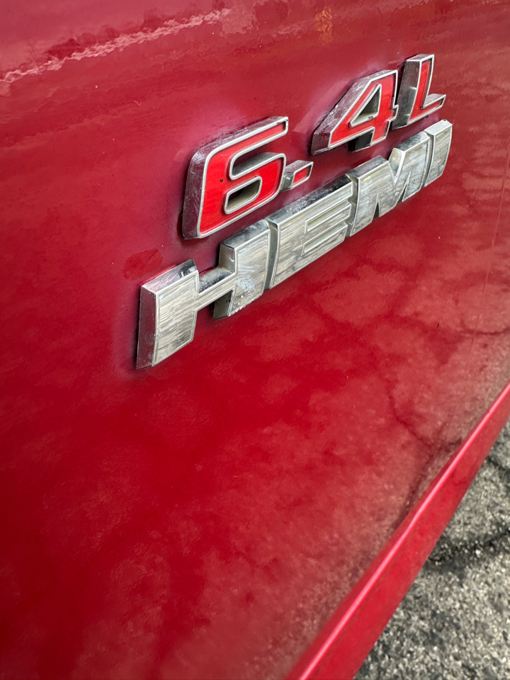 Dodge Charger 4dr Sdn SRT8 RWD 2012