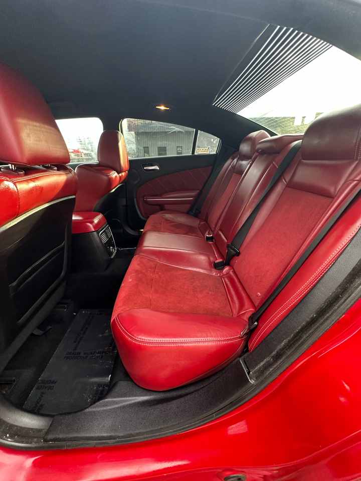 Dodge Charger 4dr Sdn SRT8 RWD 2012