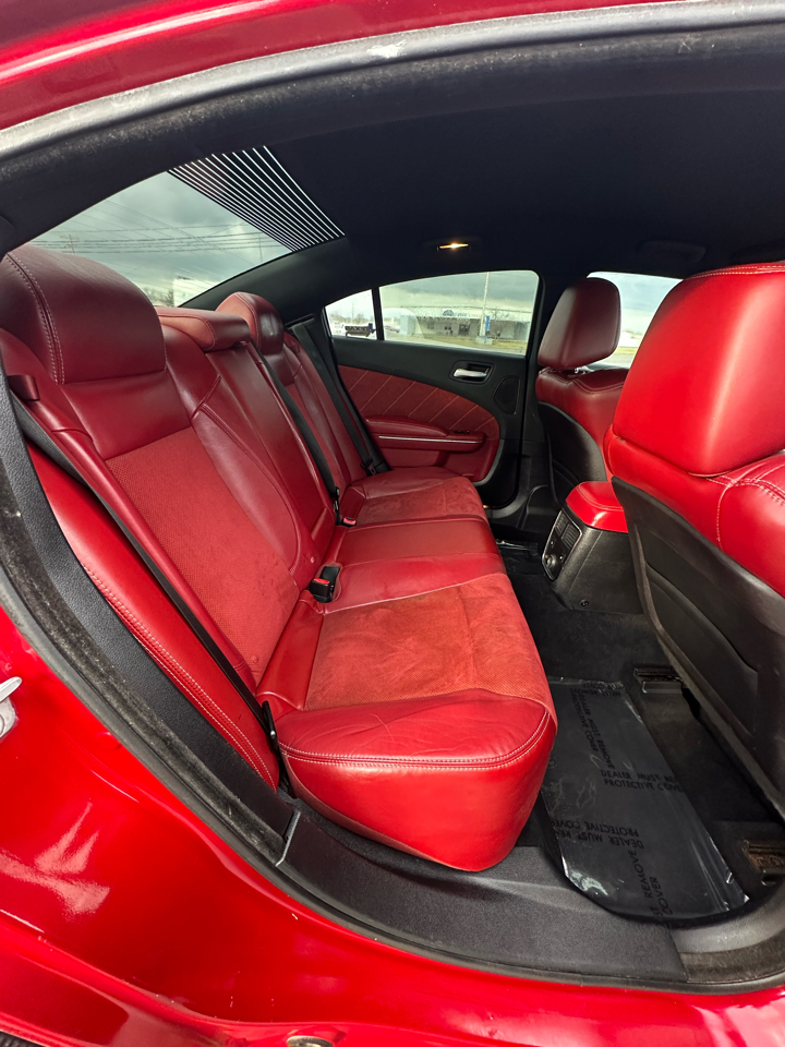 Dodge Charger 4dr Sdn SRT8 RWD 2012