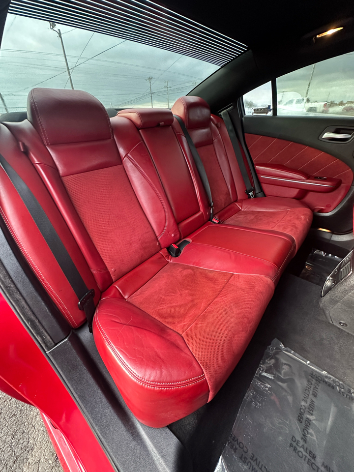 Dodge Charger 4dr Sdn SRT8 RWD 2012