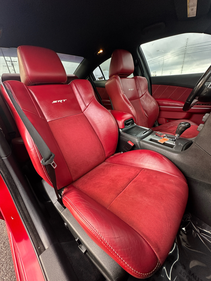 Dodge Charger 4dr Sdn SRT8 RWD 2012