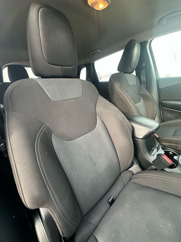 Jeep Cherokee FWD 4dr Altitude *Ltd Avail* 2016