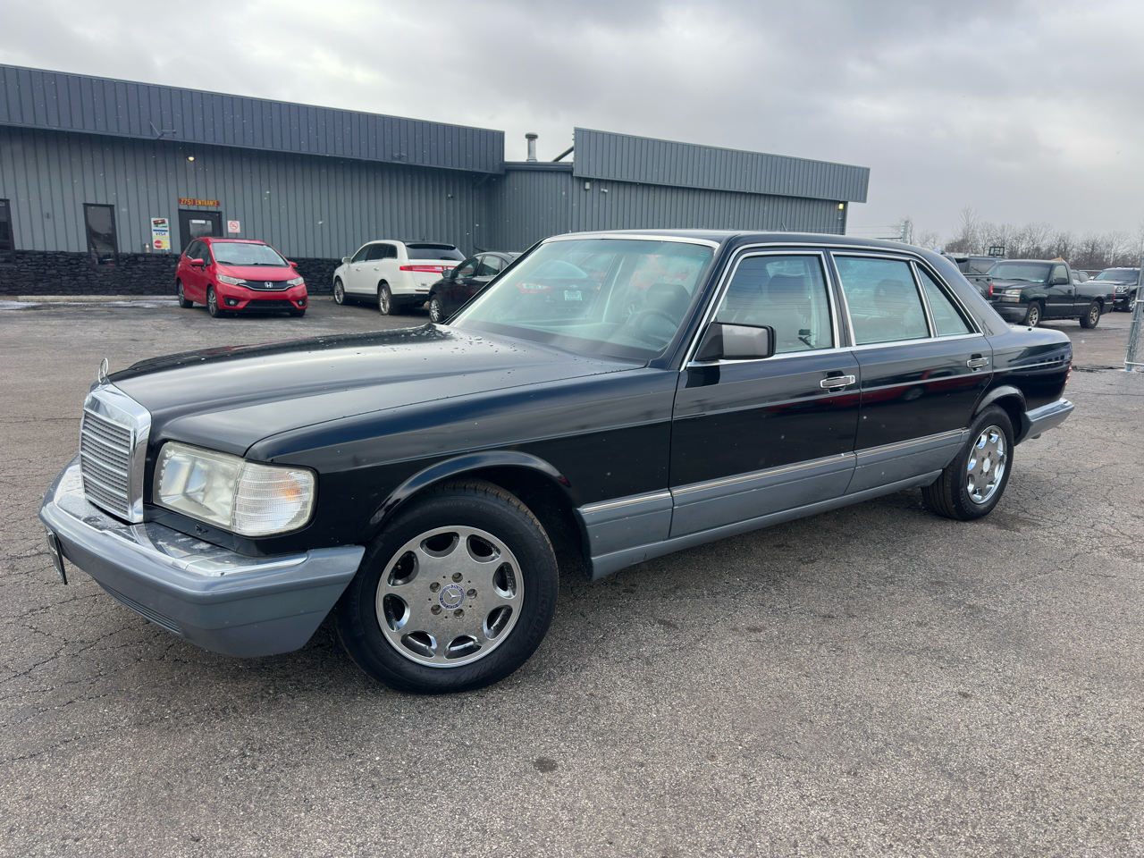 Mercedes-Benz 560 Series 4dr Sedan 560SEL 1991