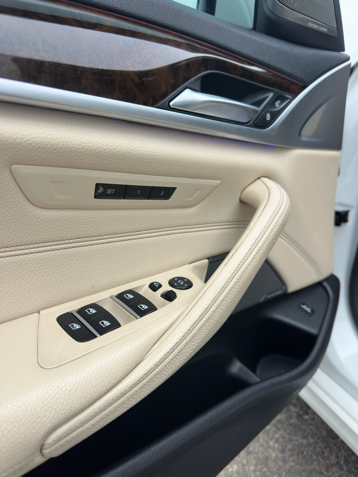 BMW 5 Series 530i xDrive Sedan 2017