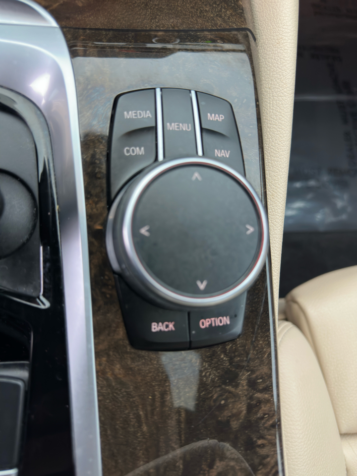 BMW 5 Series 530i xDrive Sedan 2017