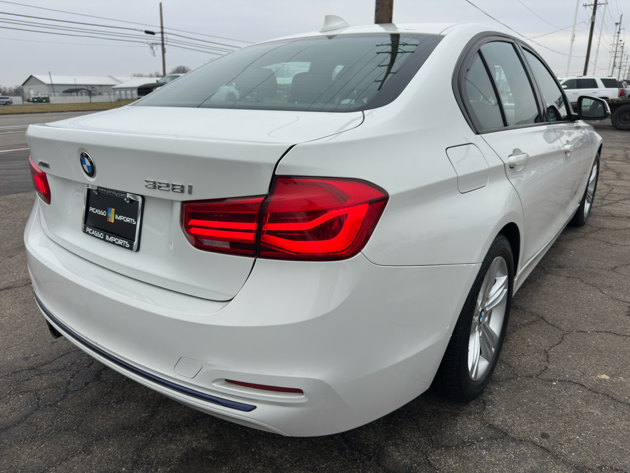 BMW 3 Series 4dr Sdn 328i xDrive AWD SULEV South Africa 2016