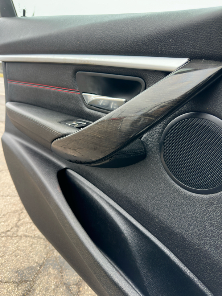 BMW 3 Series 4dr Sdn 328i xDrive AWD SULEV South Africa 2016