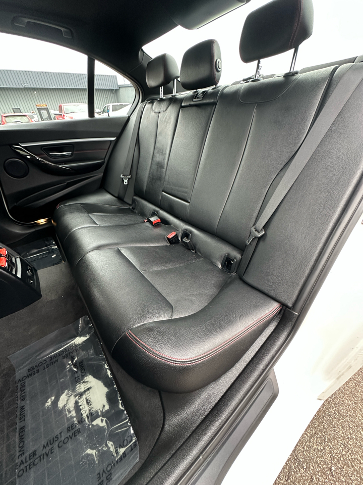 BMW 3 Series 4dr Sdn 328i xDrive AWD SULEV South Africa 2016