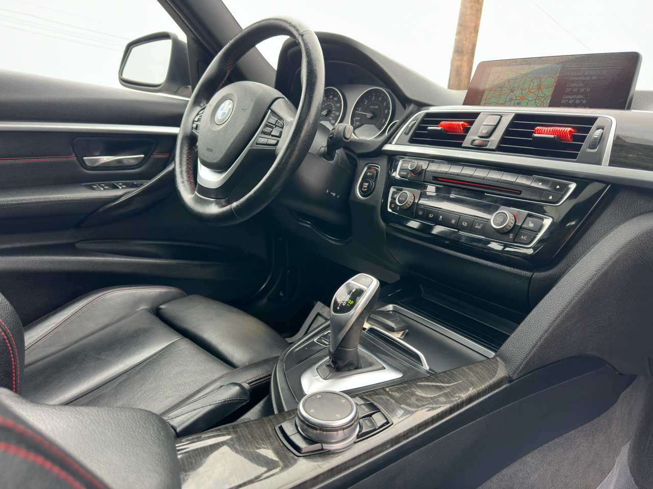 BMW 3 Series 4dr Sdn 328i xDrive AWD SULEV South Africa 2016