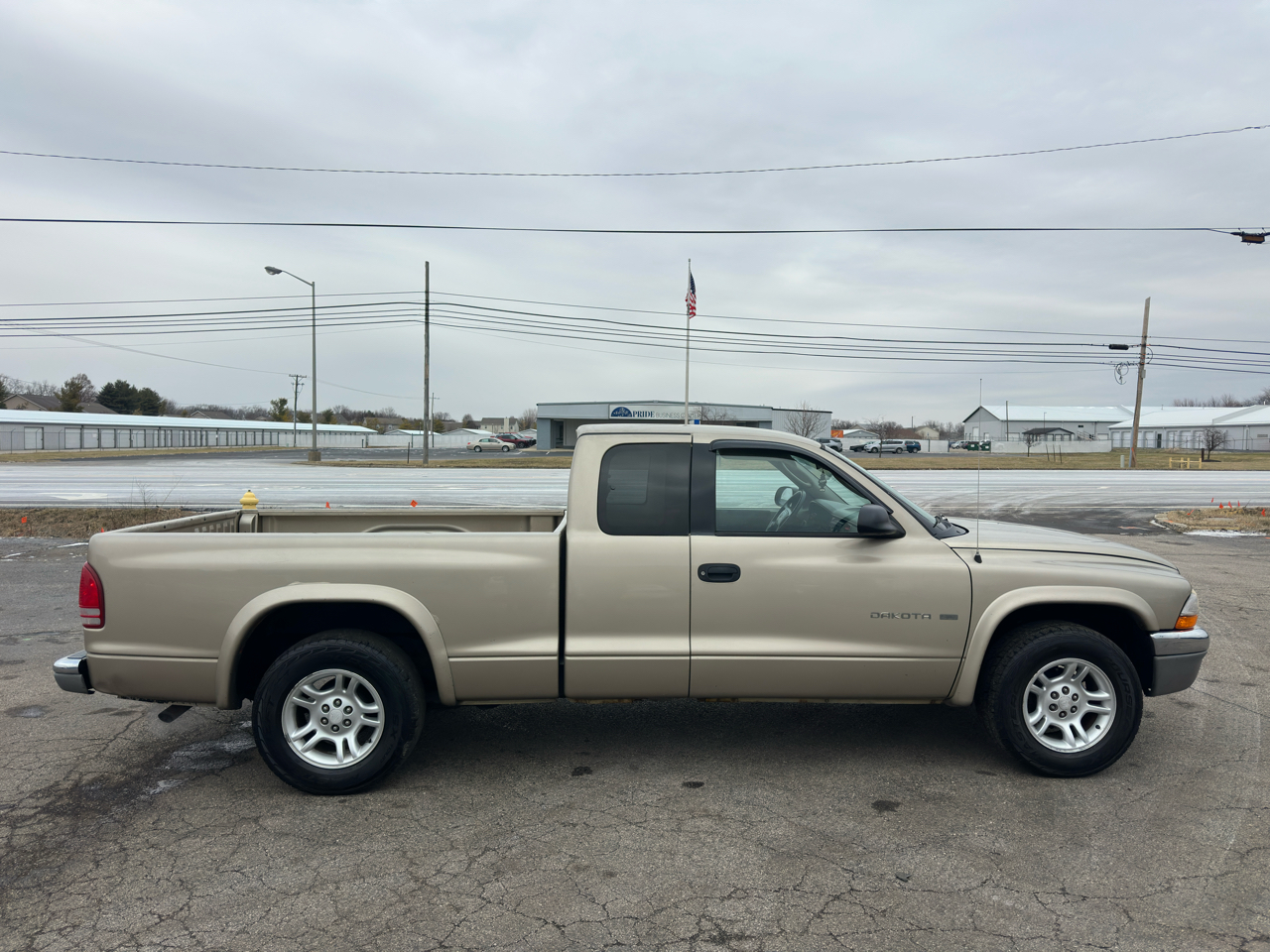 Dodge Dakota Club Cab 131" WB SLT 2002