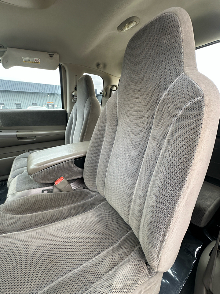 Dodge Dakota Club Cab 131" WB SLT 2002