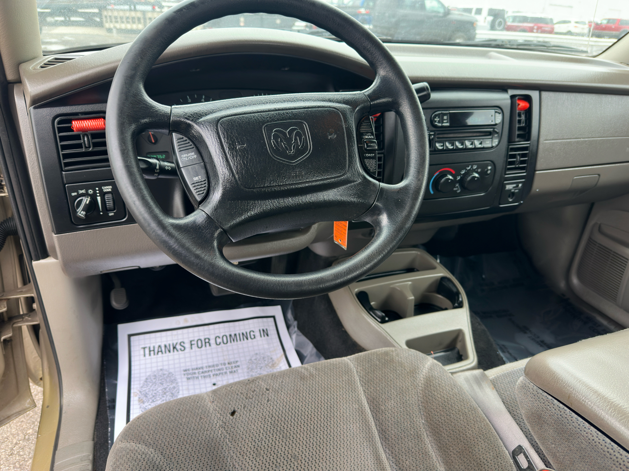 Dodge Dakota Club Cab 131" WB SLT 2002