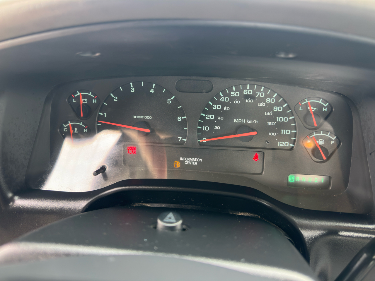 Dodge Dakota Club Cab 131" WB SLT 2002