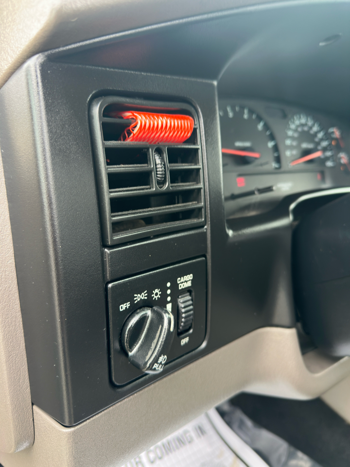 Dodge Dakota Club Cab 131" WB SLT 2002