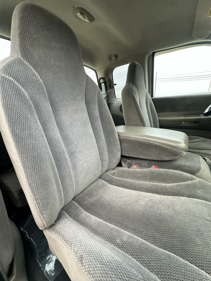 Dodge Dakota Club Cab 131" WB SLT 2002