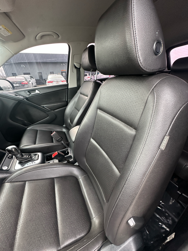 Volkswagen Tiguan 4MOTION 4dr Auto R-Line 2016