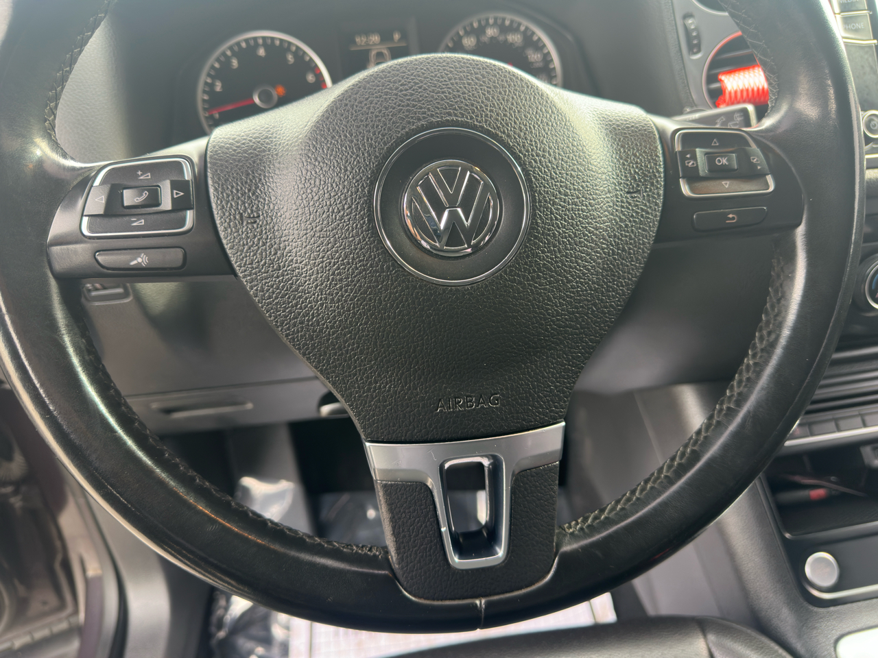 Volkswagen Tiguan 4MOTION 4dr Auto R-Line 2016