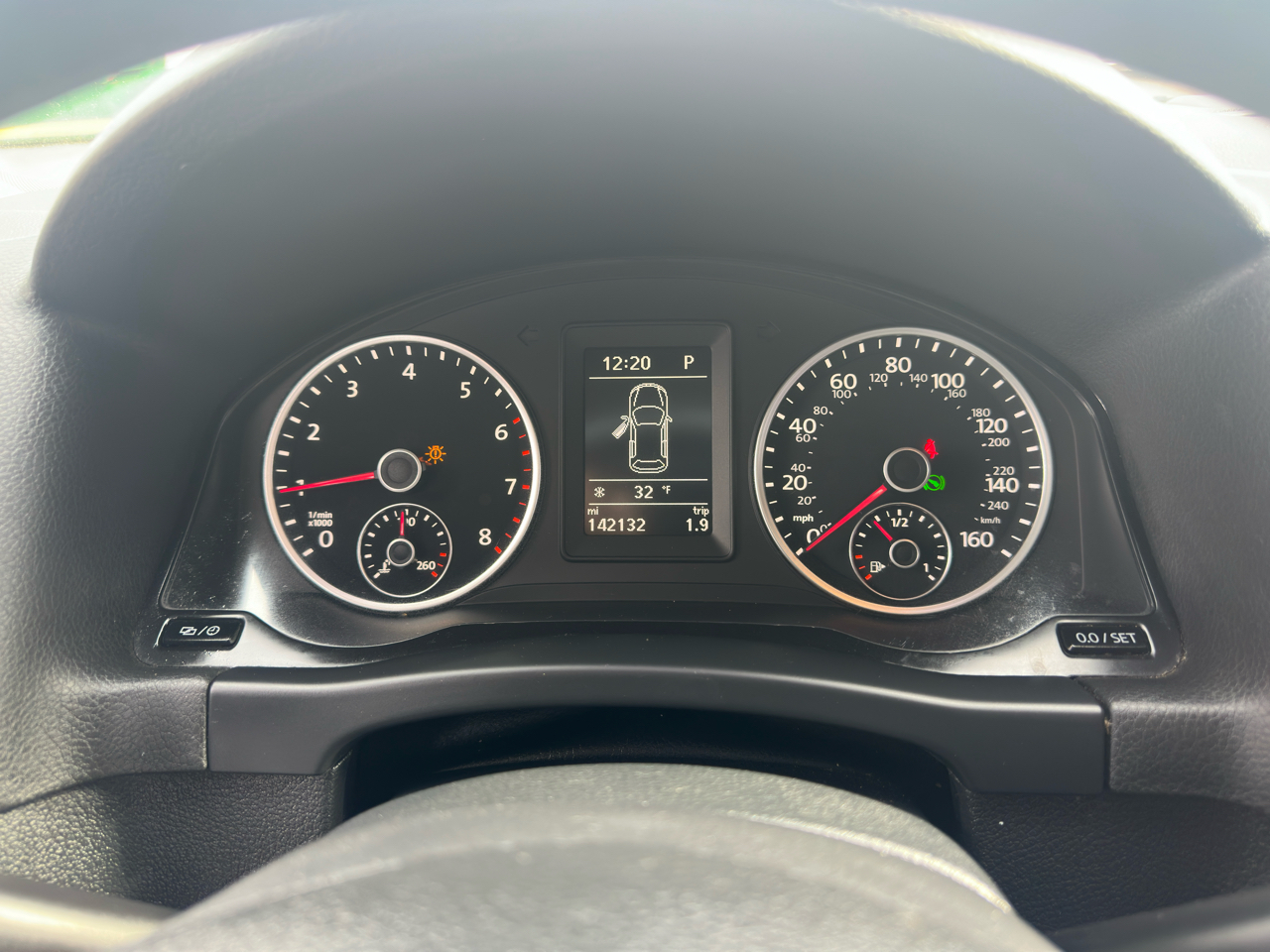 Volkswagen Tiguan 4MOTION 4dr Auto R-Line 2016