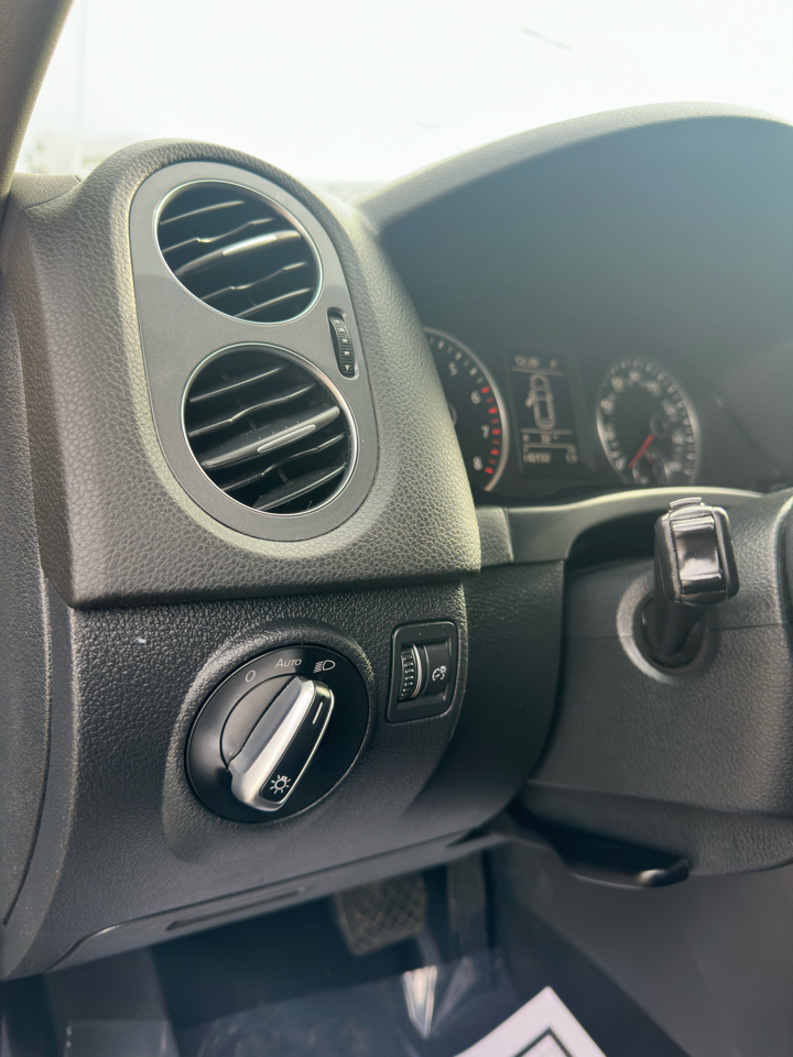 Volkswagen Tiguan 4MOTION 4dr Auto R-Line 2016