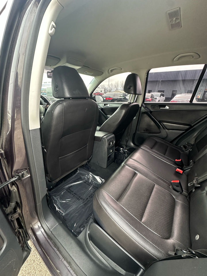 Volkswagen Tiguan 4MOTION 4dr Auto R-Line 2016