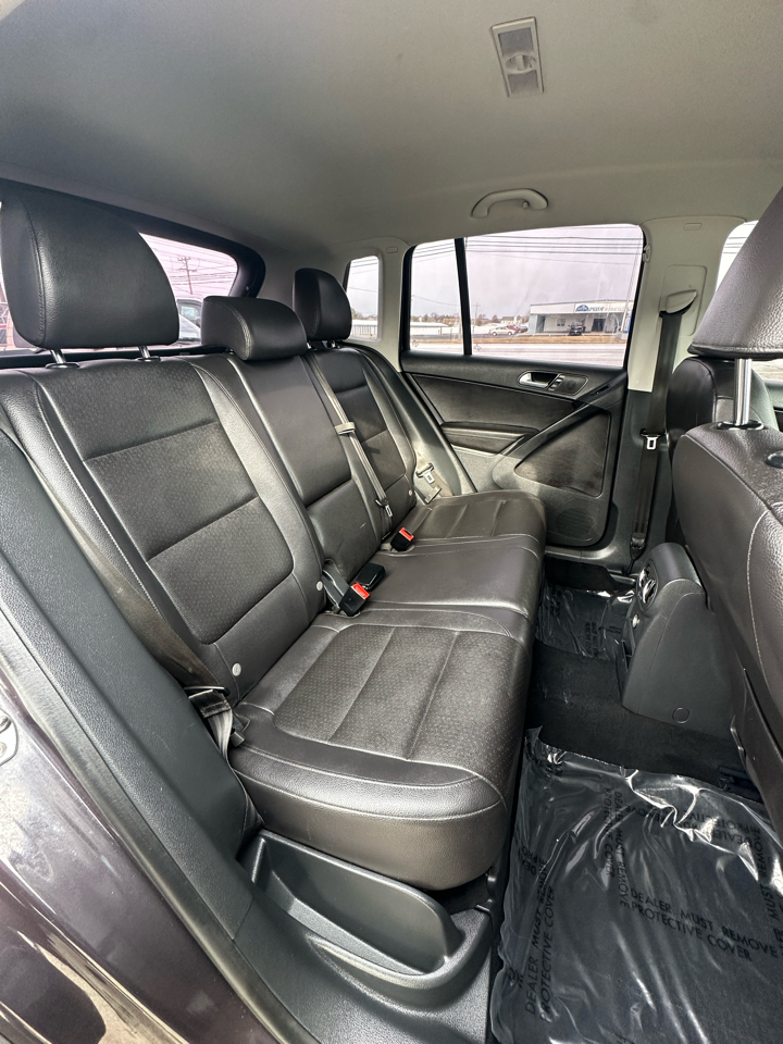 Volkswagen Tiguan 4MOTION 4dr Auto R-Line 2016