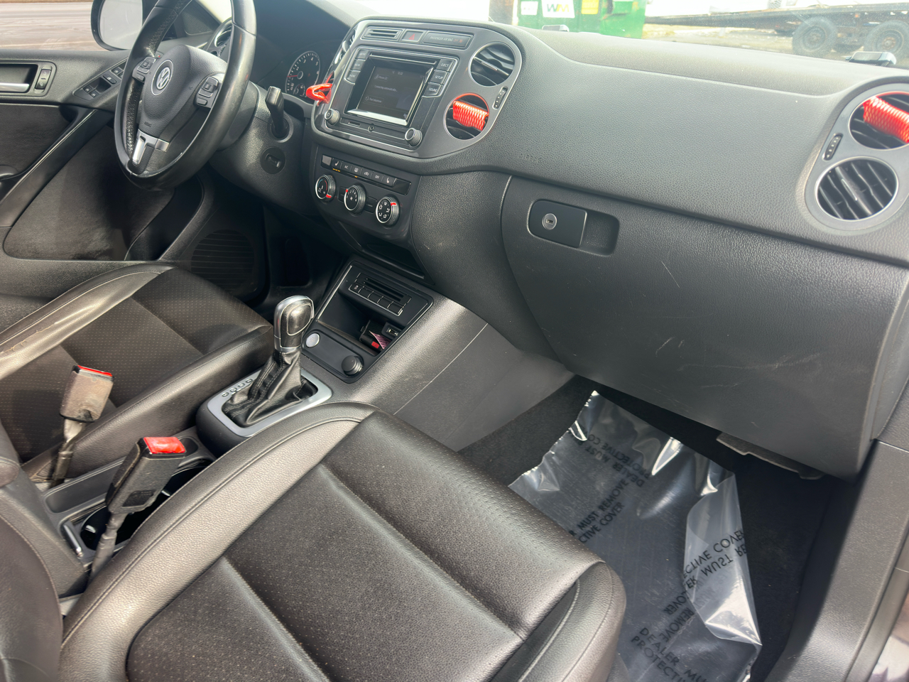 Volkswagen Tiguan 4MOTION 4dr Auto R-Line 2016