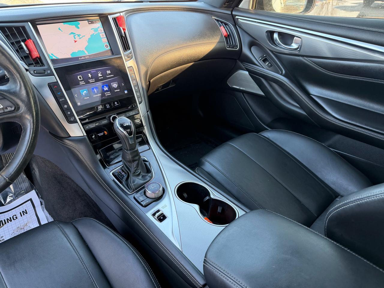 Infiniti Q60 3.0t LUXE AWD 2018