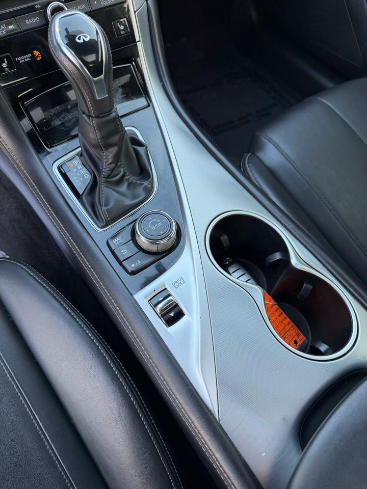 Infiniti Q60 3.0t LUXE AWD 2018