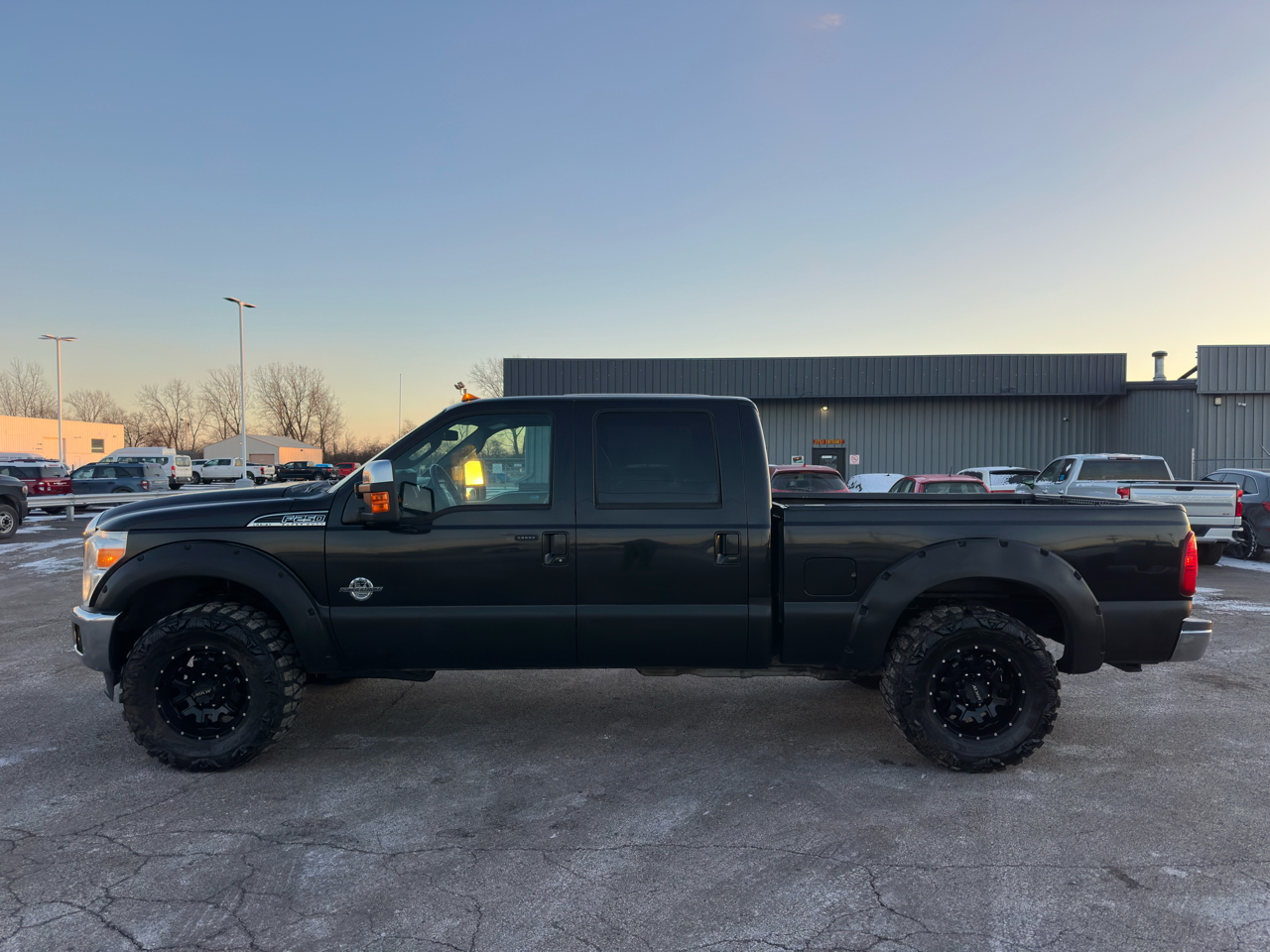 Ford Super Duty F-250 SRW 4WD Crew Cab 156" Lariat 2011