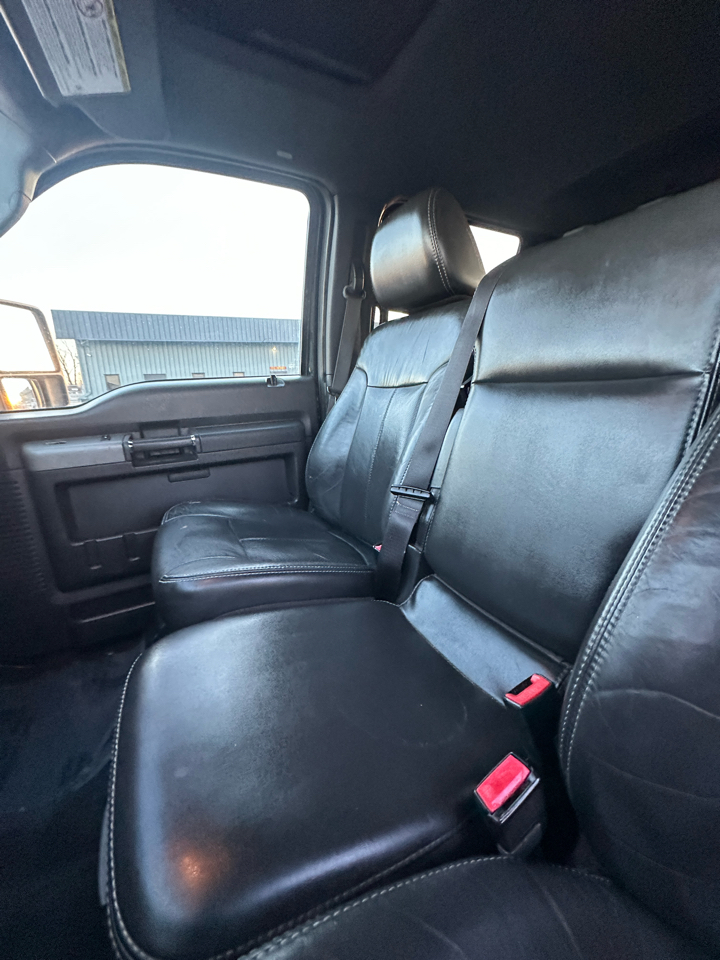 Ford Super Duty F-250 SRW 4WD Crew Cab 156" Lariat 2011