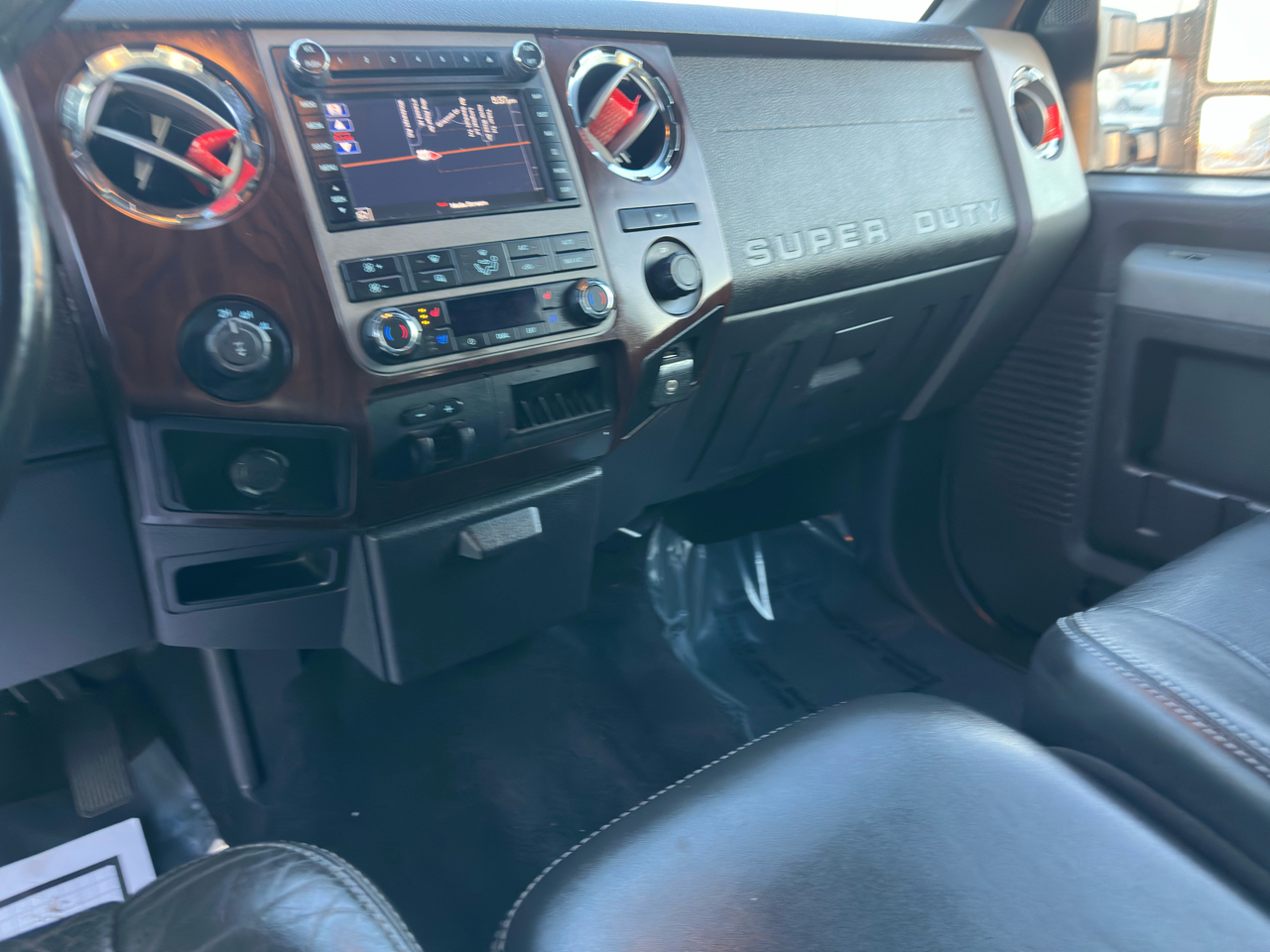 Ford Super Duty F-250 SRW 4WD Crew Cab 156" Lariat 2011