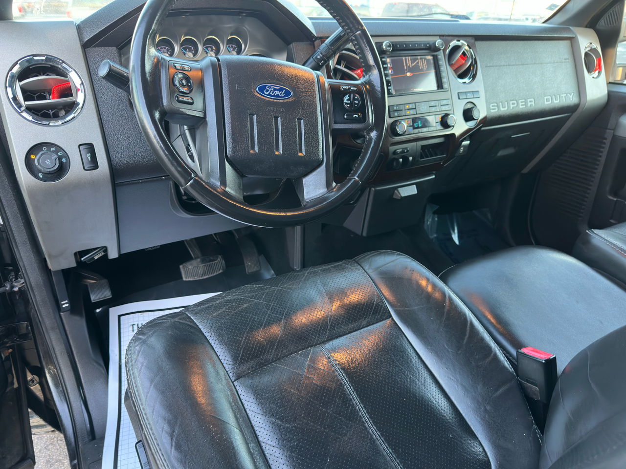 Ford Super Duty F-250 SRW 4WD Crew Cab 156" Lariat 2011