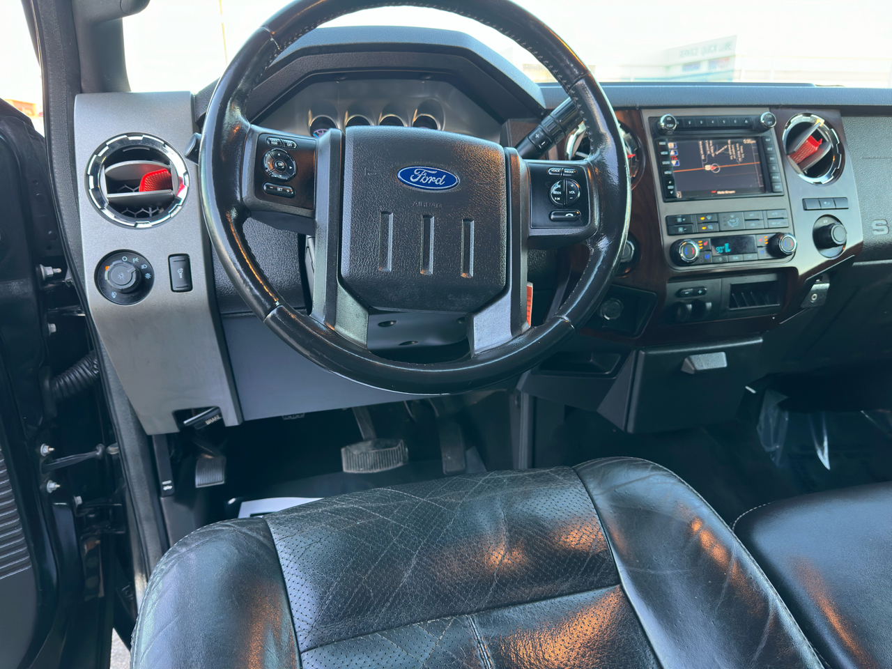 Ford Super Duty F-250 SRW 4WD Crew Cab 156" Lariat 2011