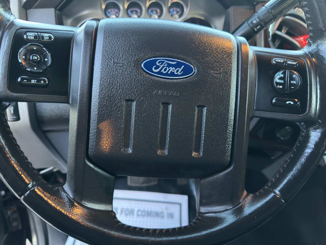 Ford Super Duty F-250 SRW 4WD Crew Cab 156" Lariat 2011