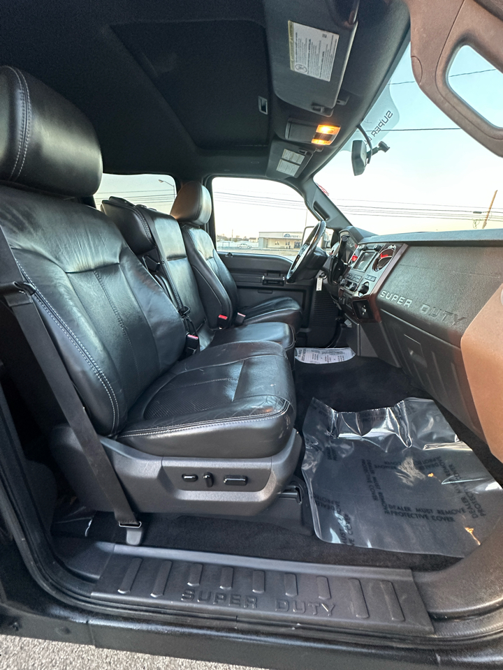 Ford Super Duty F-250 SRW 4WD Crew Cab 156" Lariat 2011