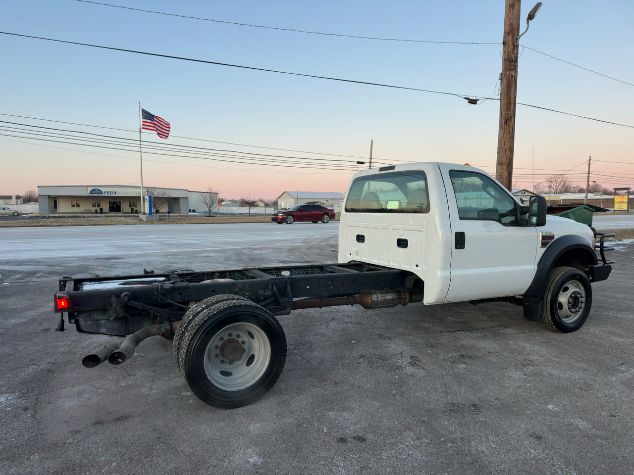 Ford Super Duty F-550 DRW 4WD Reg Cab 141" WB 60" CA XL 2008