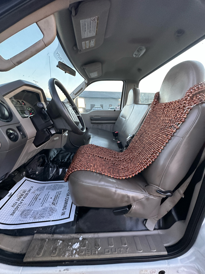 Ford Super Duty F-550 DRW 4WD Reg Cab 141" WB 60" CA XL 2008