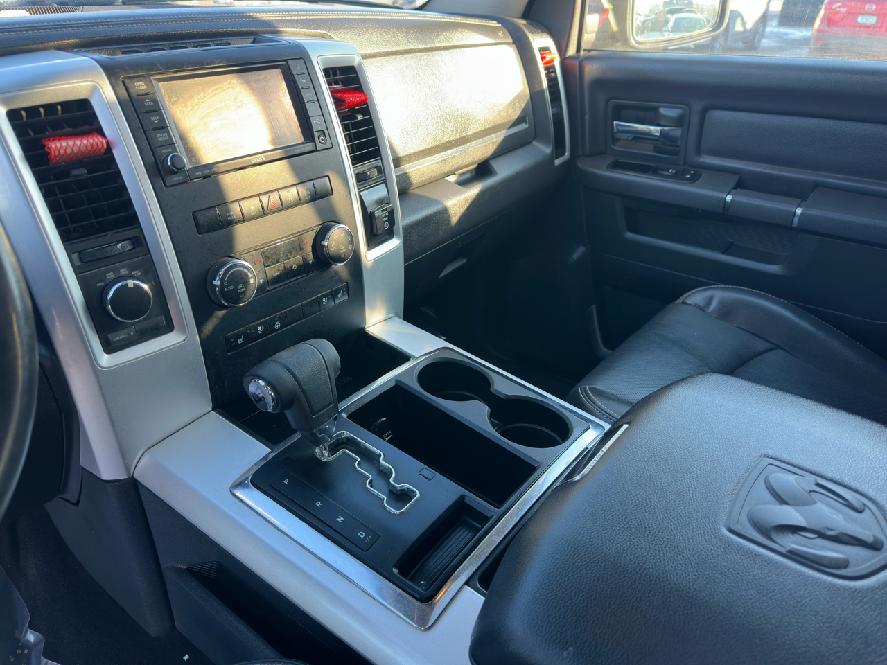 RAM 1500 4WD Crew Cab 140.5" Sport 2011